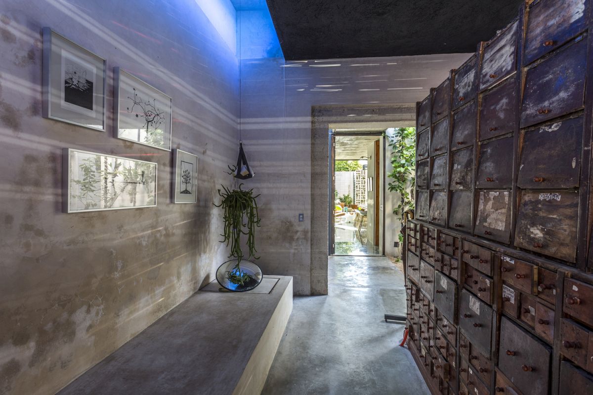 Narrow House Sandwiched Between Two Buildings And A Pool-16