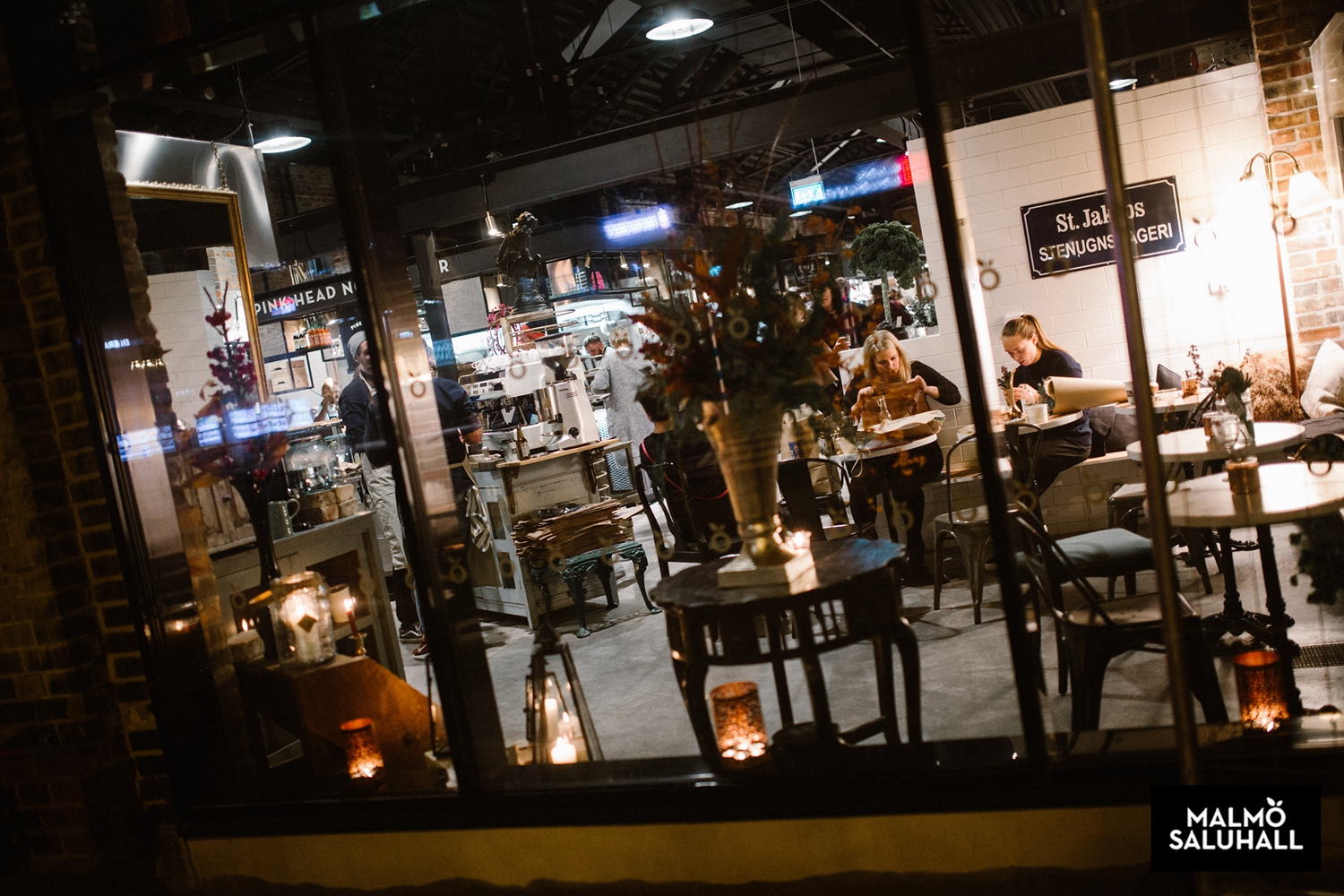 马尔默市场 | 旧货运站改造的全球美食爱好者目的地-75