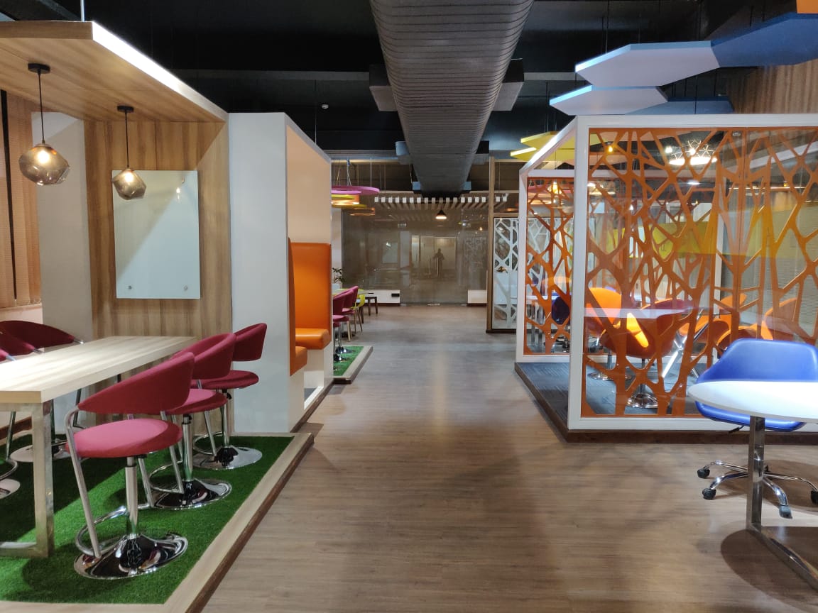 DesignWud Interiors 打造 3000-5000 平方英尺的现代办公空间-8