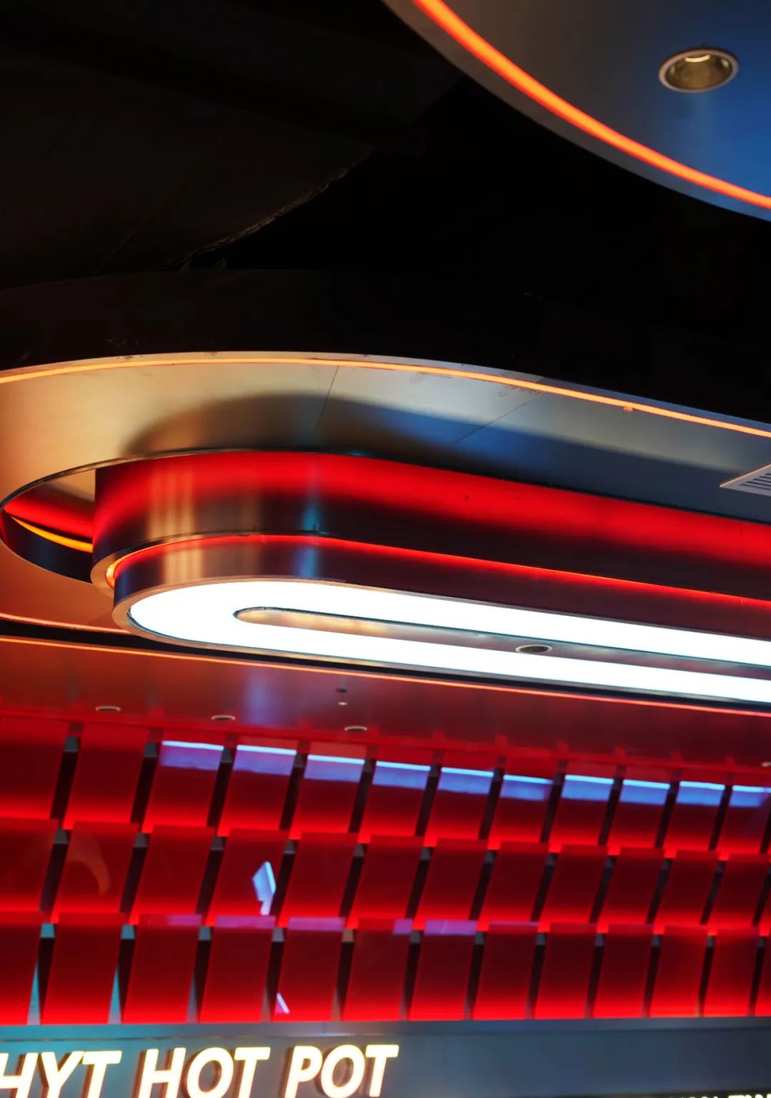 红艳天火锅 · 赛博朋克风格的火锅餐厅设计丨蒙古丨乙仓,TDC-19