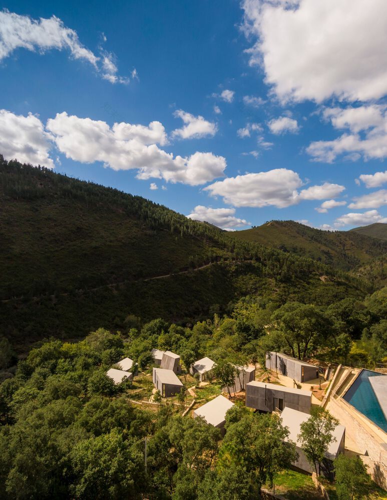 葡萄牙 Alvarenga 森林中的模块化小屋群丨SUMMARY-39