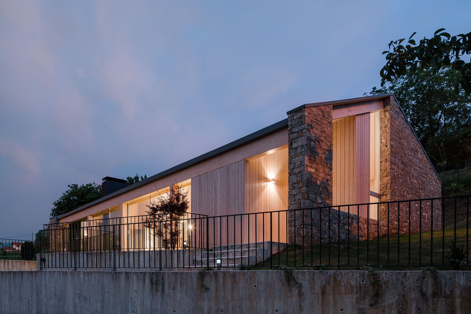 融合传统与当代的西班牙乡村别墅设计-52