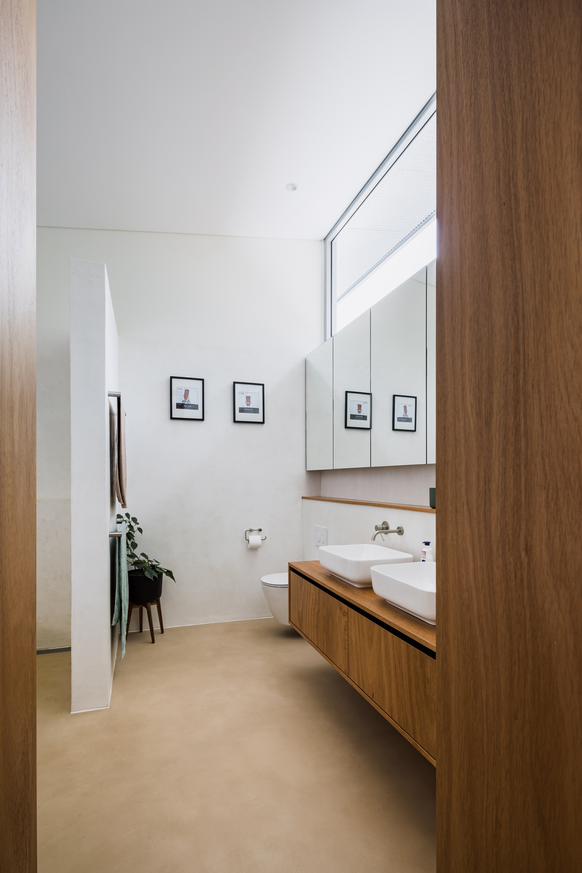 快速成交房屋交易；快速完成房屋买卖（注：Rapid Close House 不是常见标准表达，推测可能是在房产交易语境中表示快速完成房屋买卖流程，这里给出一种较合理的理解翻译） 丨Philip Stejskal Architecture-20