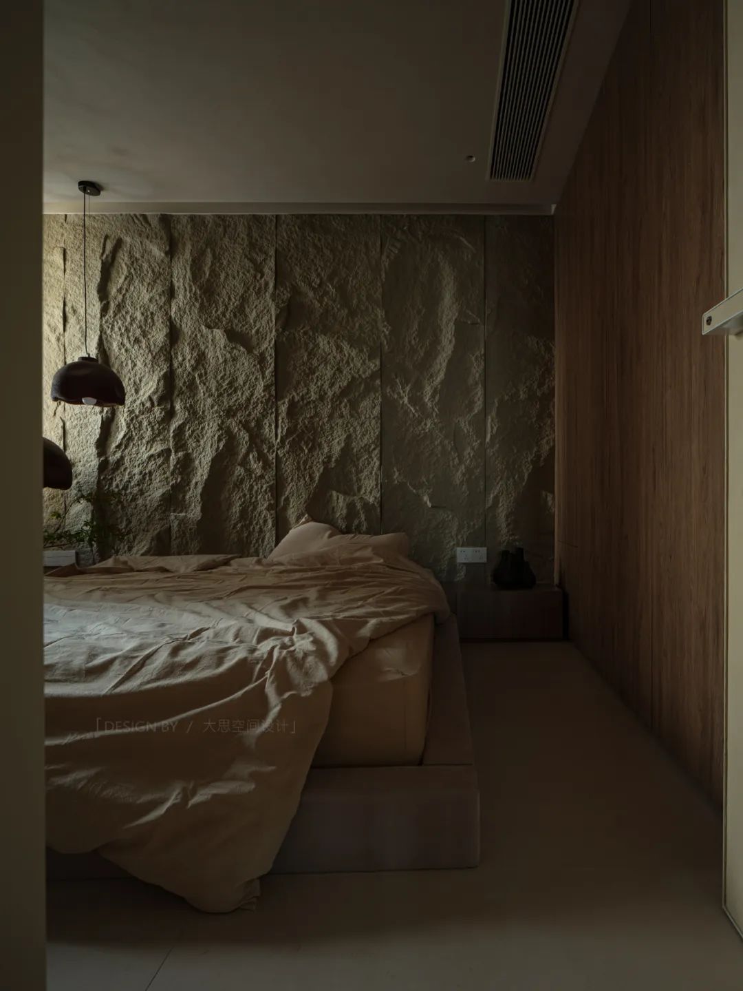 暖黄色宁静住宅丨中国武汉丨大思-66