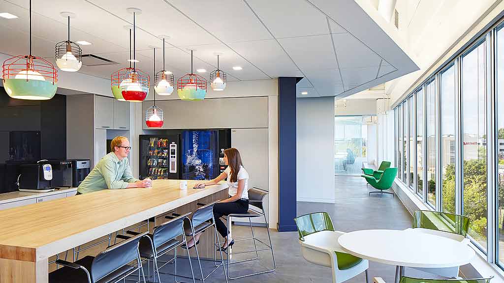 打造环保、多功能、协作的办公空间——Turner Construction Charlotte 项目-6