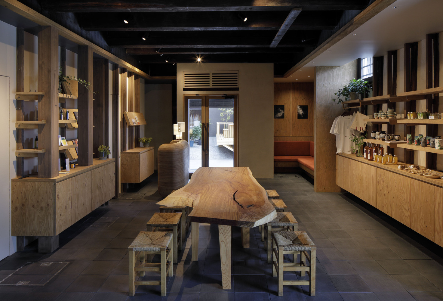 日本油濑户田附近的酒店丨Horiuchi Inatomi Architects-19