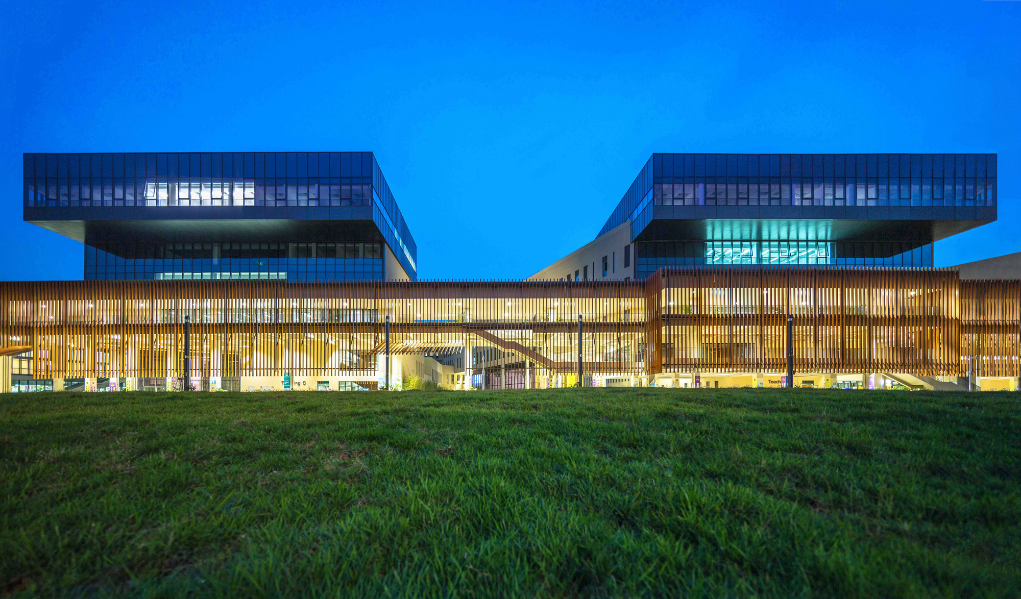 Chinese University of Hong Kong, Shenzhen Campus / Rocco Design Architects Associates + Wang Weijen Architecture + Gravity Partnership-25