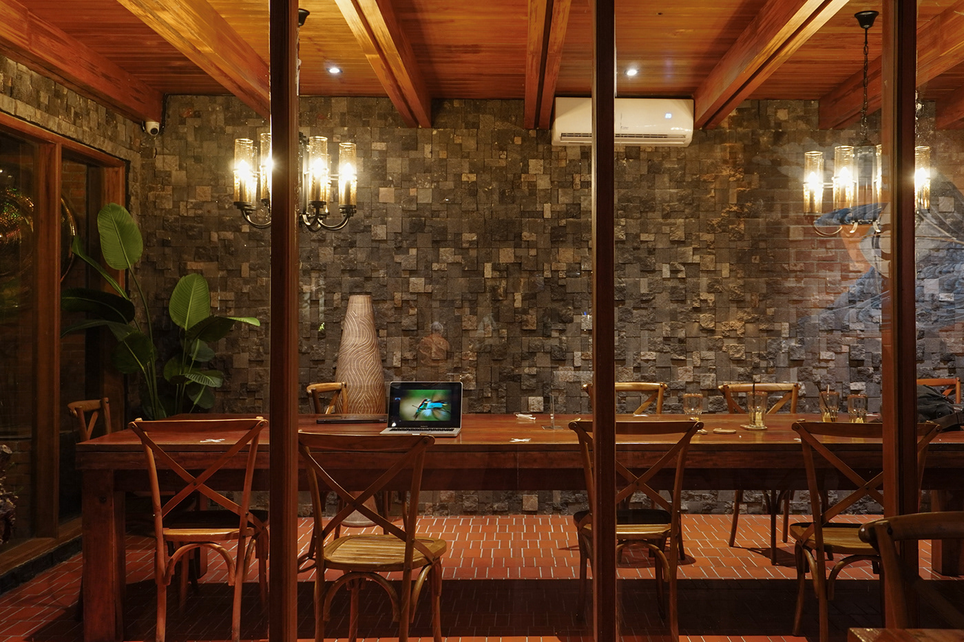 Six Ounces Menteng-5