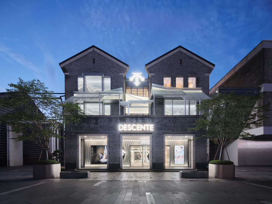 DESCENTE CONCEPT STORE(HANGZHOU IN77)-1
