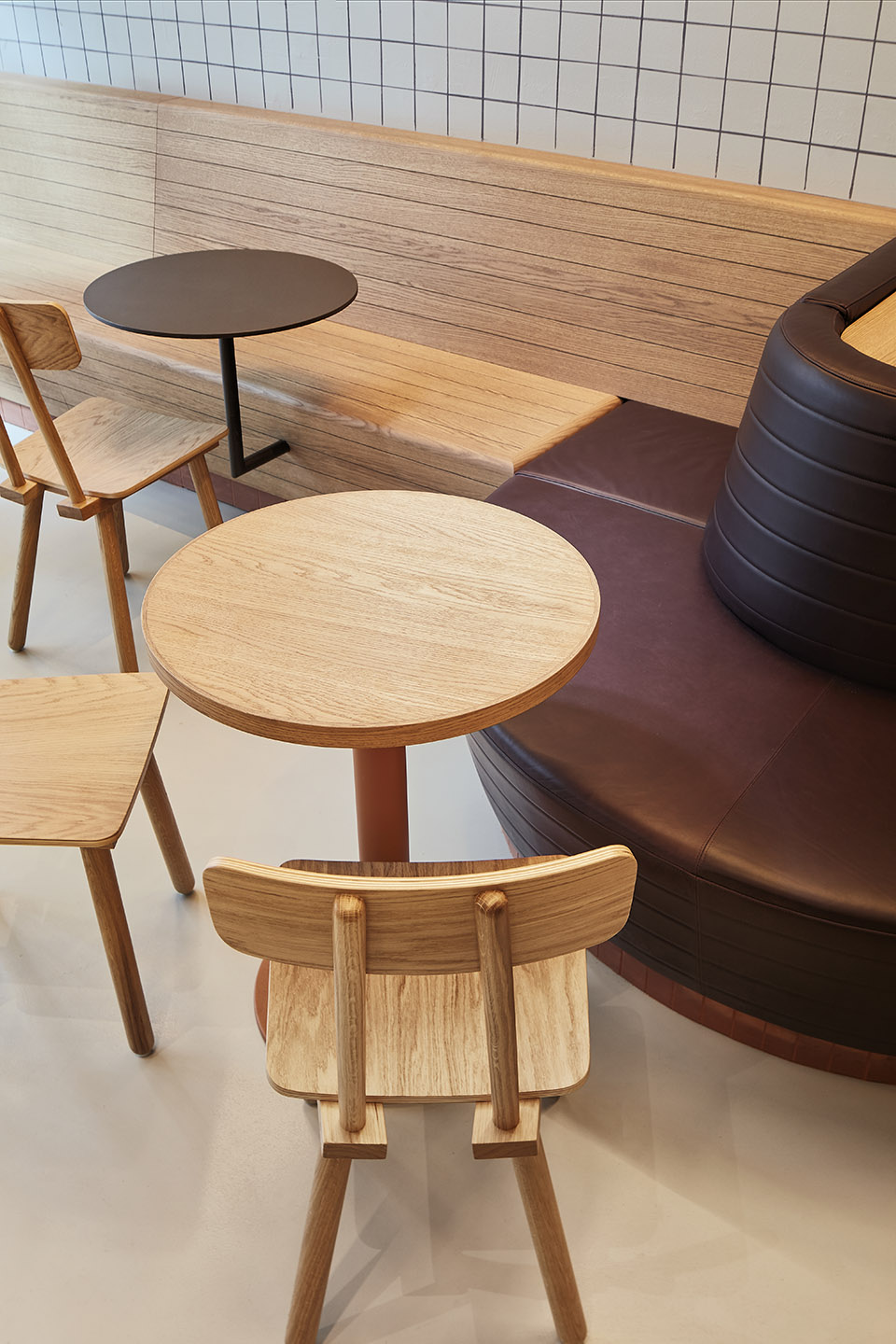 Foodhallen美食广场海牙店,荷兰 / Studio Modijefsky-25