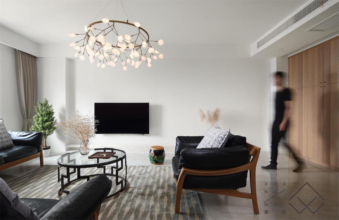 南京华侨大厦混搭风公寓设计，中国红点亮大空间-12