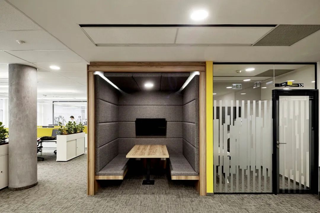 布达佩斯 EY 办公室 | 绿色社交工作空间-25