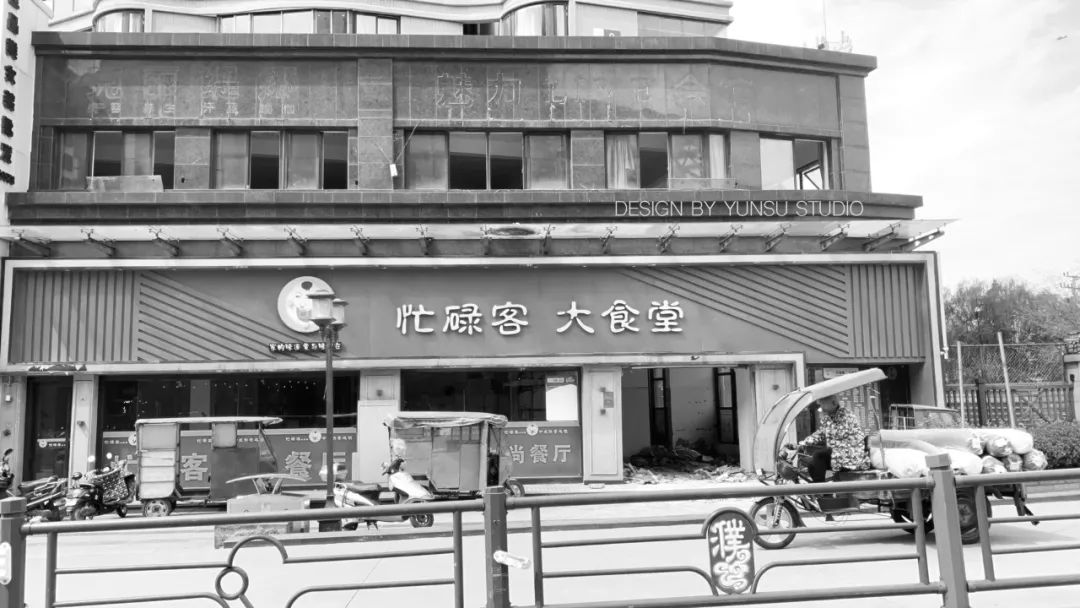 嘉兴 over the bridge 高端旗舰店 | 创新设计诠释素白空间-0