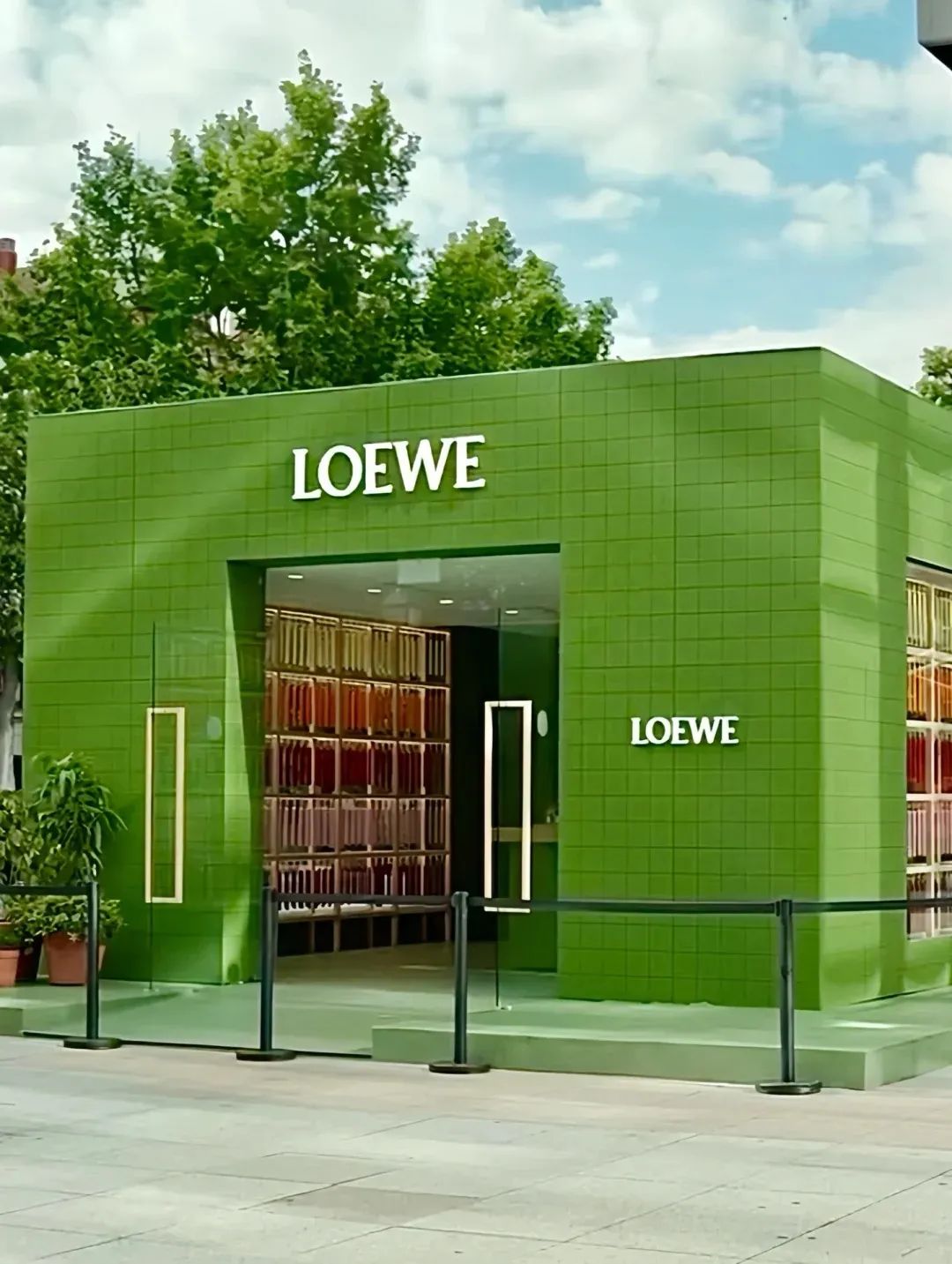 LOEWE 马德里快闪店丨西班牙马德里-22