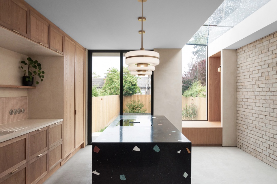 伦敦 Glyn 住宅野兽派风格改造-3