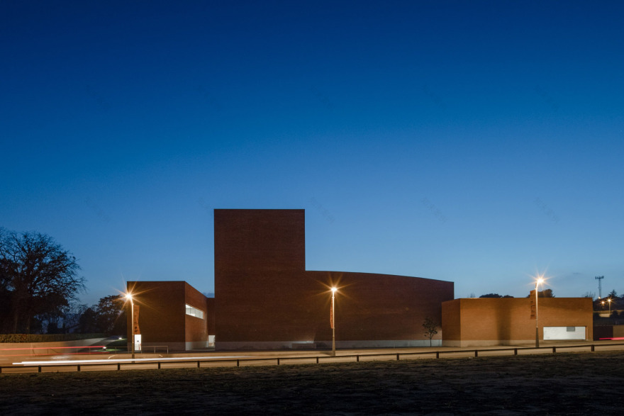 Llinars del Vallès礼堂剧院,西班牙 / Álvaro Siza Vieira + Aresta Arquitectura-113