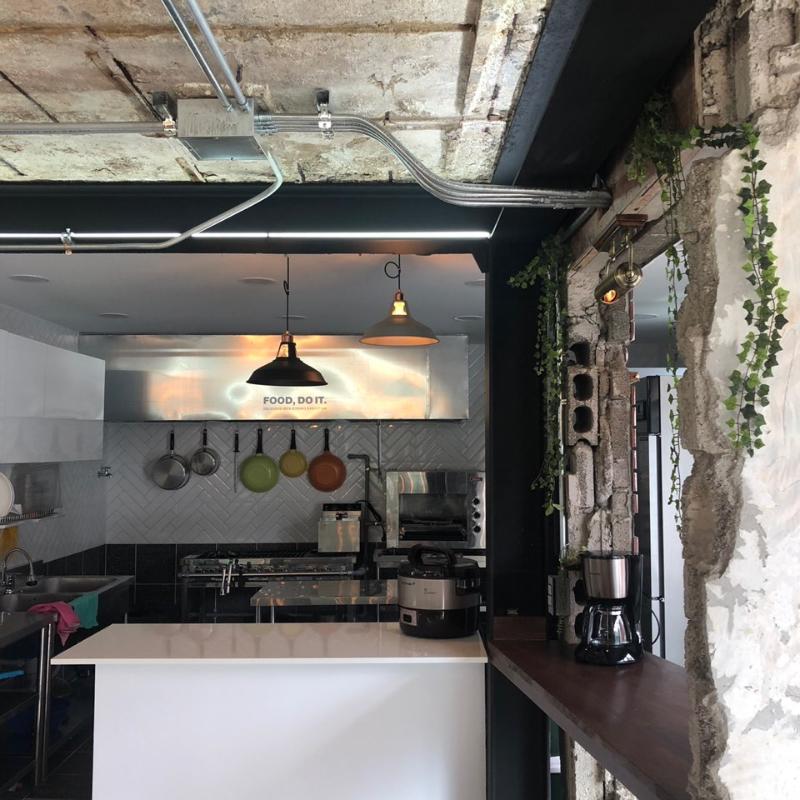 30 平米黑色极简风办公室设计，品味独特魅力-6