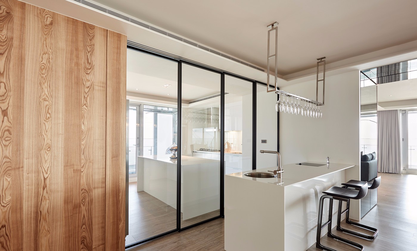 现代简约住宅光合作用设计 原木玻璃窗打造自然空间-8