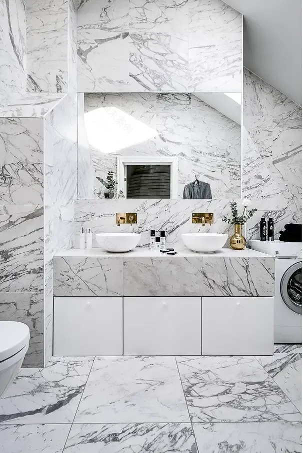 黑白极致 | 1907 年老建筑的 Scandinavian Loft 设计-15