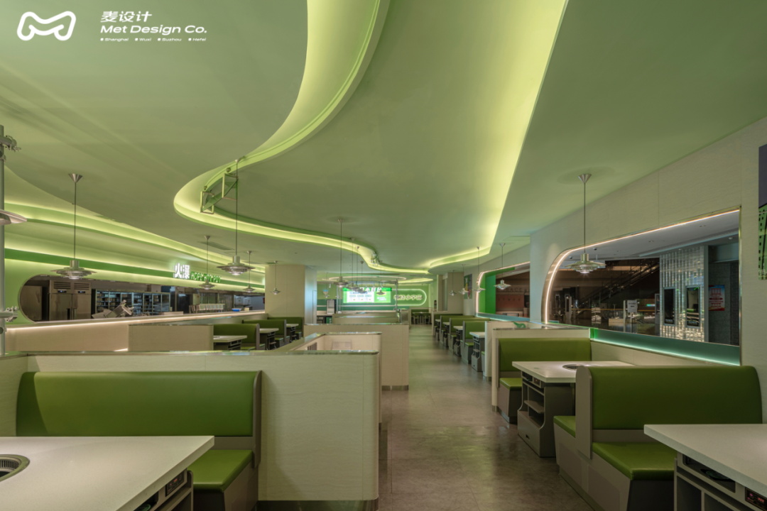 火瀑椒麻火锅恒隆店 · 年轻化高级感空间设计丨中国武汉丨麦设计-22