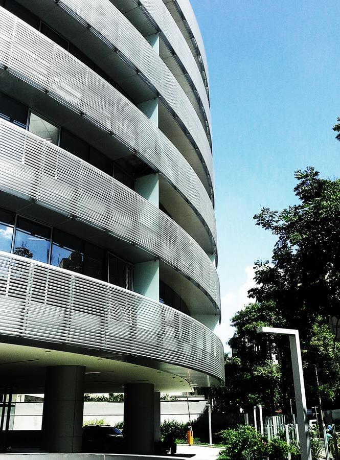 弯曲的建筑奇迹 · Edifício Cinerama-7