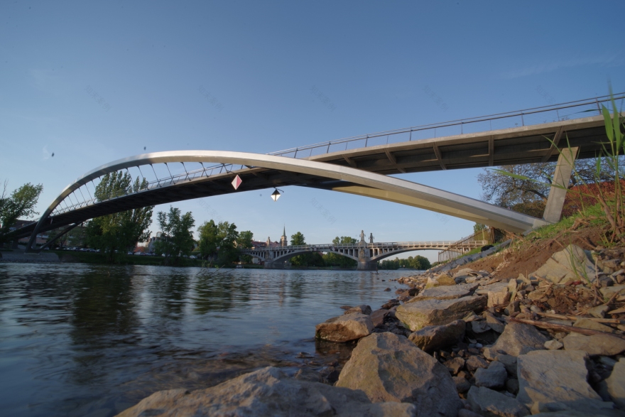 捷克 Nymburk 人行天桥丨Strasky,Husty a partneri (SHP)-35