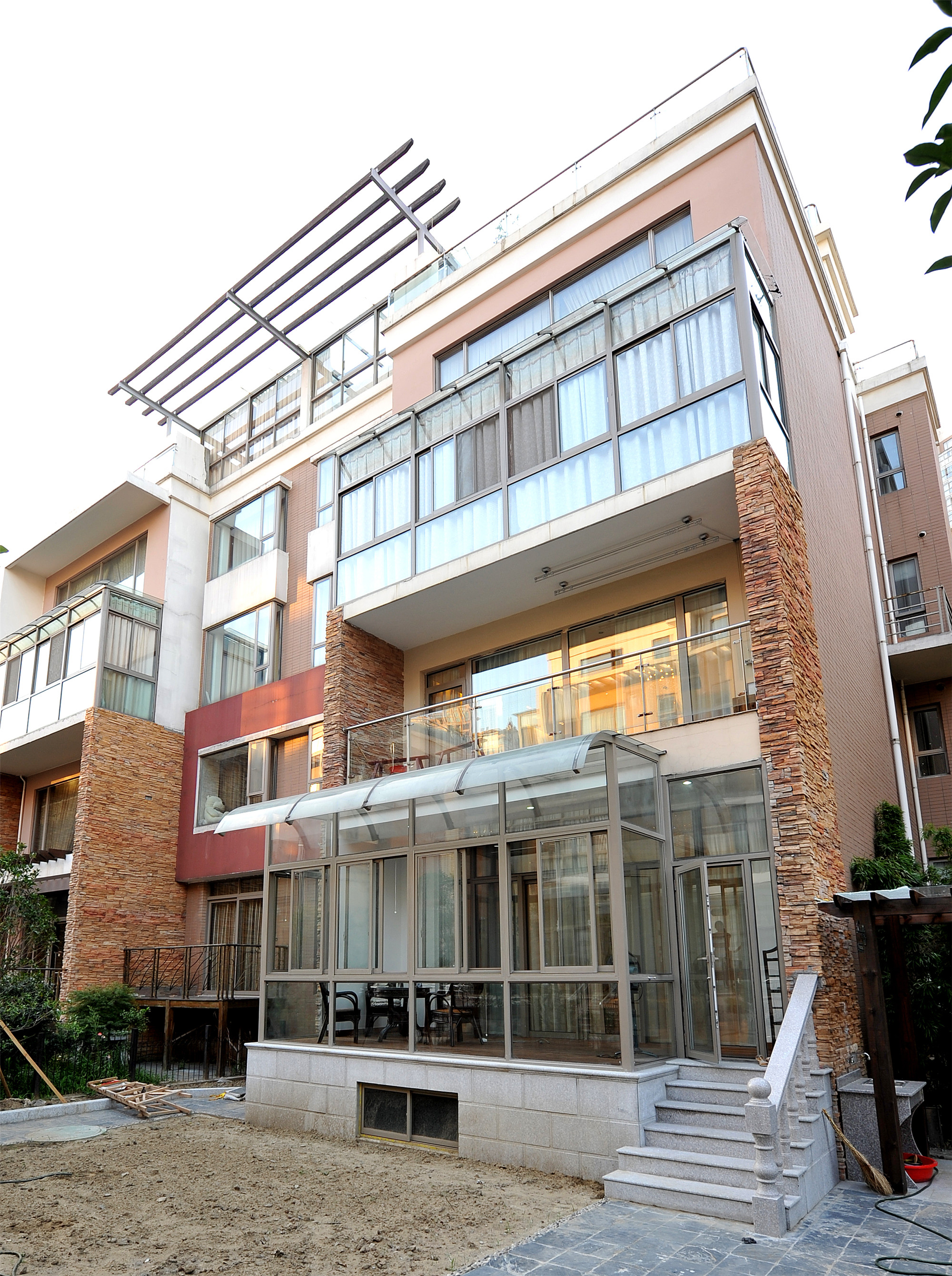 世茂一期联排别墅 | 优雅现代空间设计-7