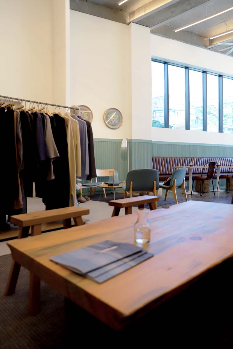 极简时尚的实拉咖啡馆-7