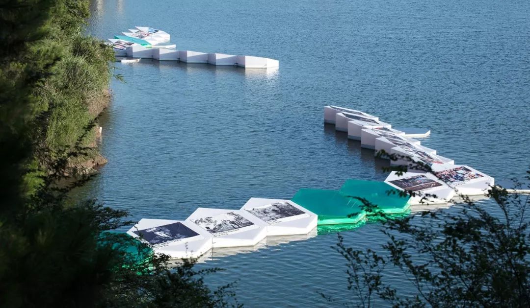 丹寨万达小镇睡莲水上影展,自然与艺术的融合-37