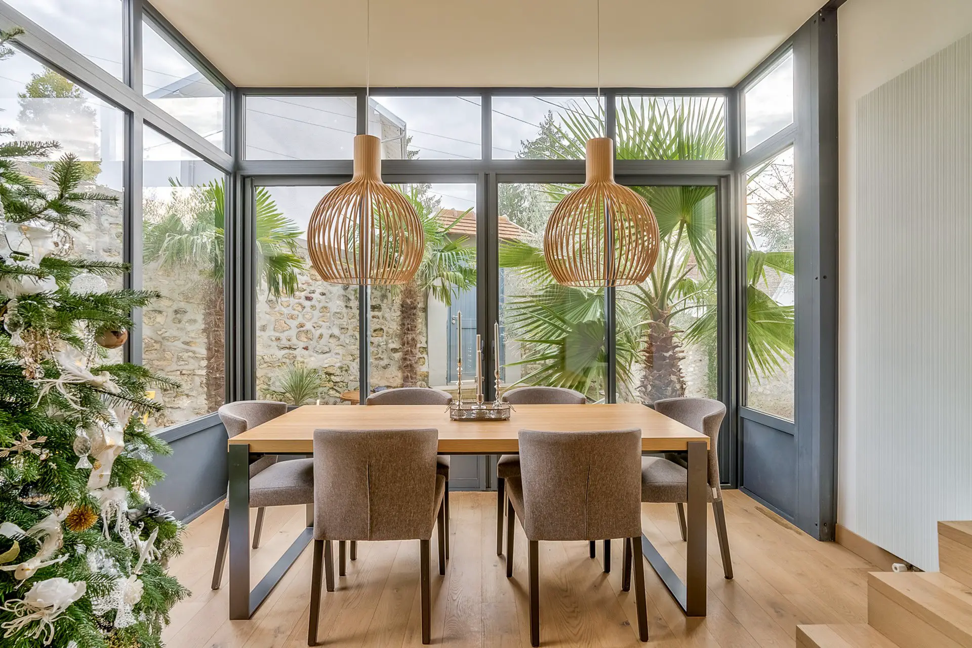 巴黎西区 | 旧看守房变现代家庭住宅，这个扩建技巧值得学！-2