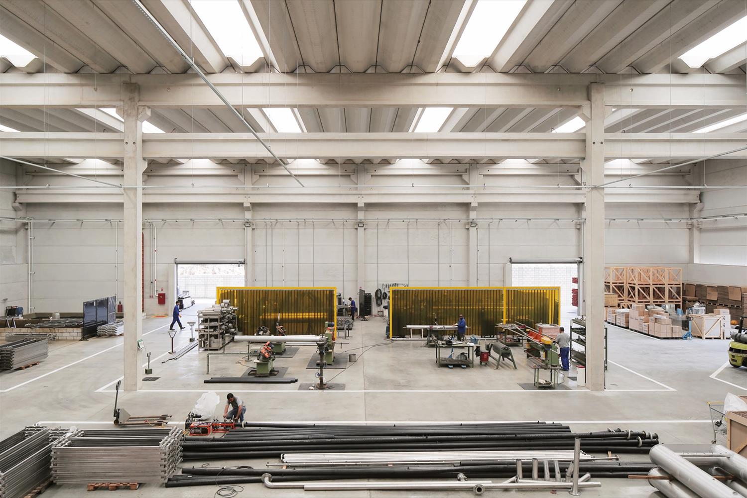 巴西 B&F Dias 工业建筑,尊重自然与现代工业风格的完美结合-15