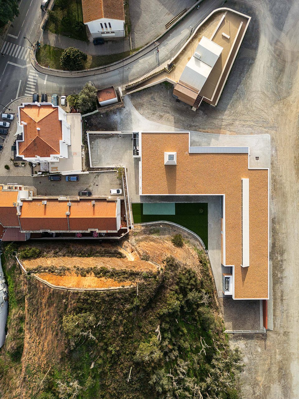 奥德米拉脑瘫患者康复中心丨葡萄牙丨奥德米拉市议会市政工程处-5