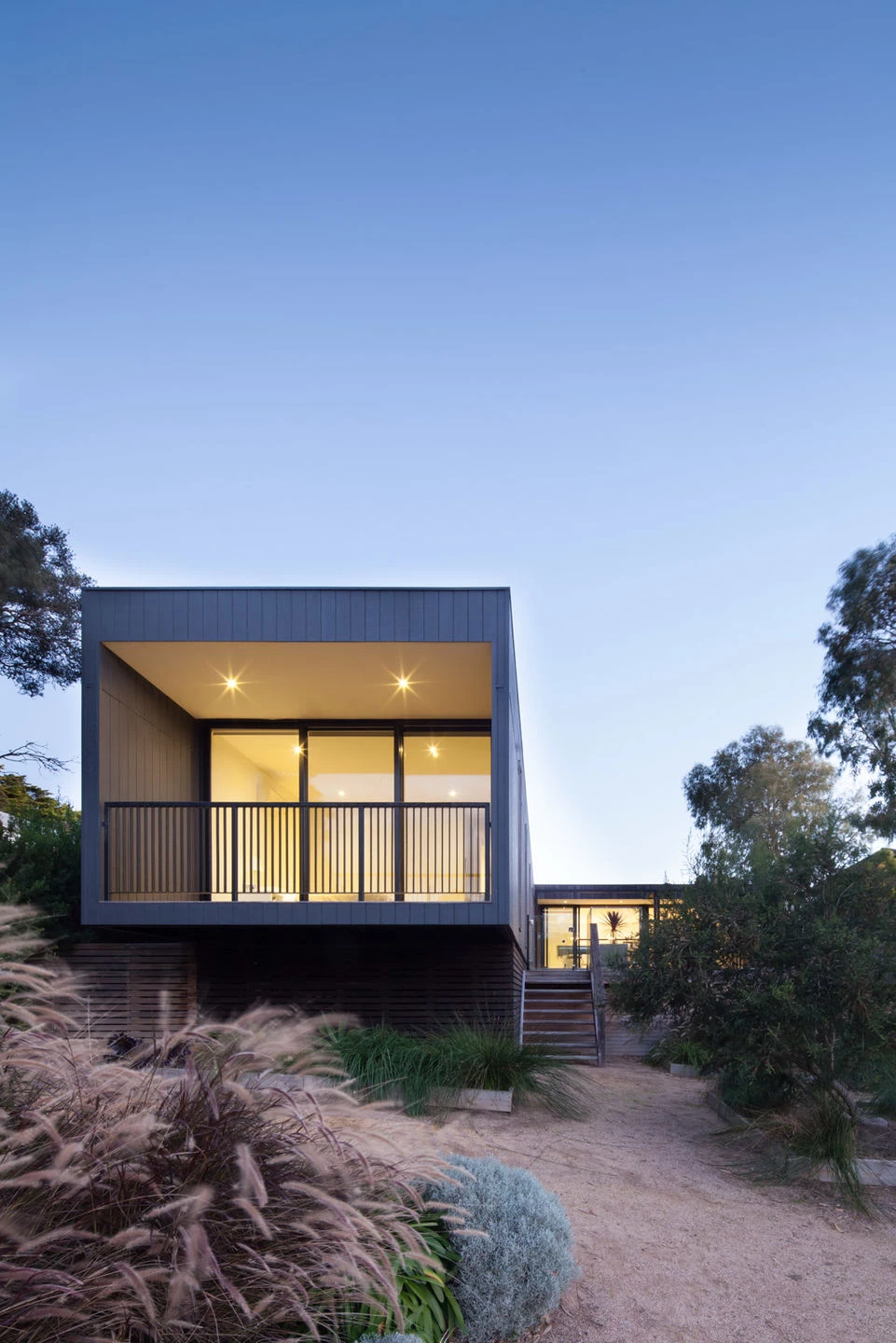 模块化设计的周末度假胜地——Portsea Prefab Home-14