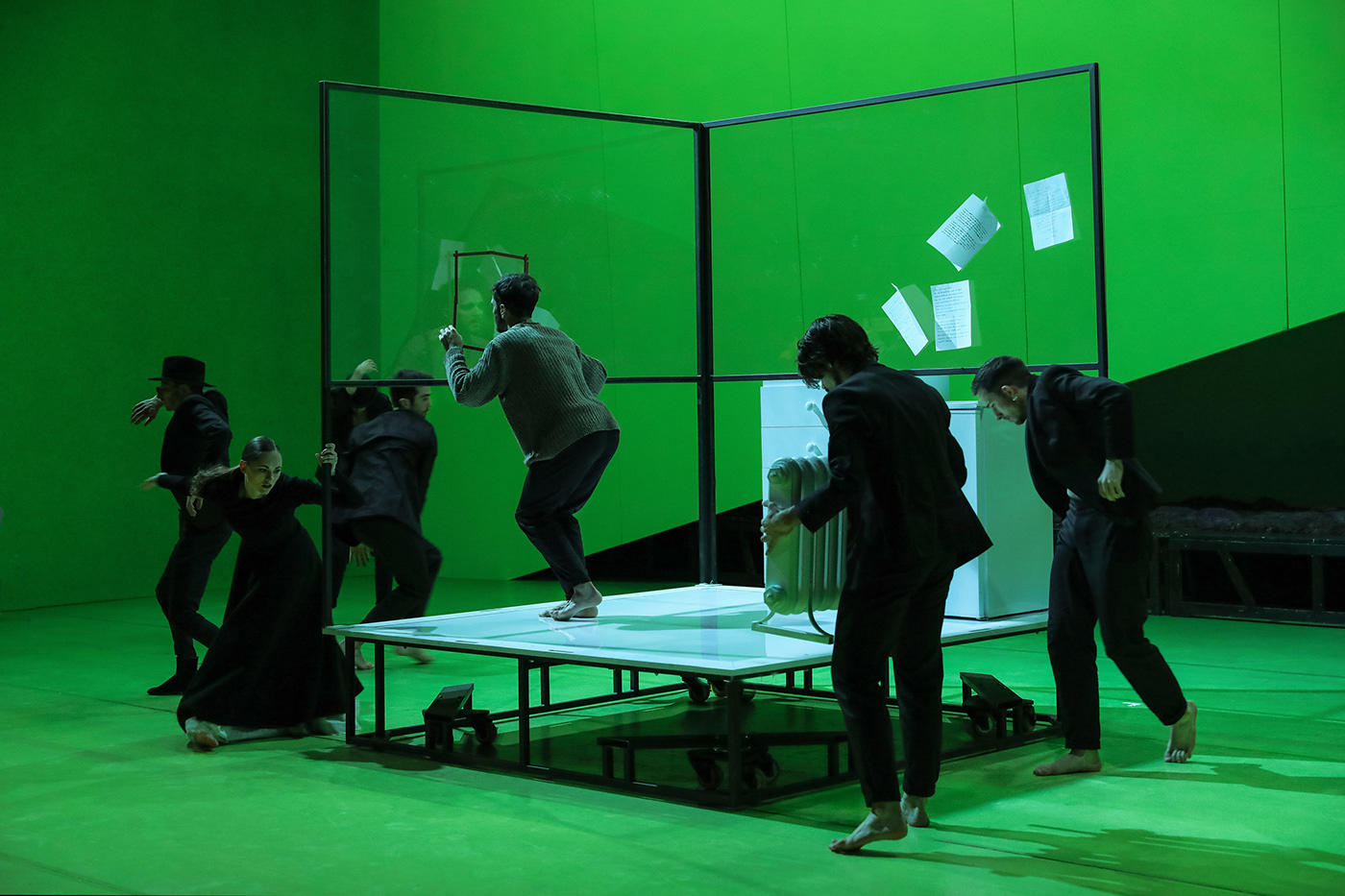 舞动冬日之旅——德国 Saarbrücken 国立歌剧院的舞蹈晚会设计-13