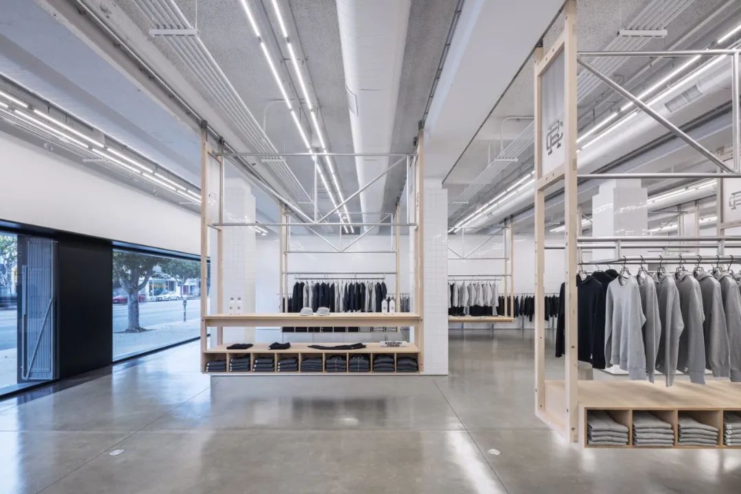 【557期】多变的服装店，吊轨赋予空间更多变化-29