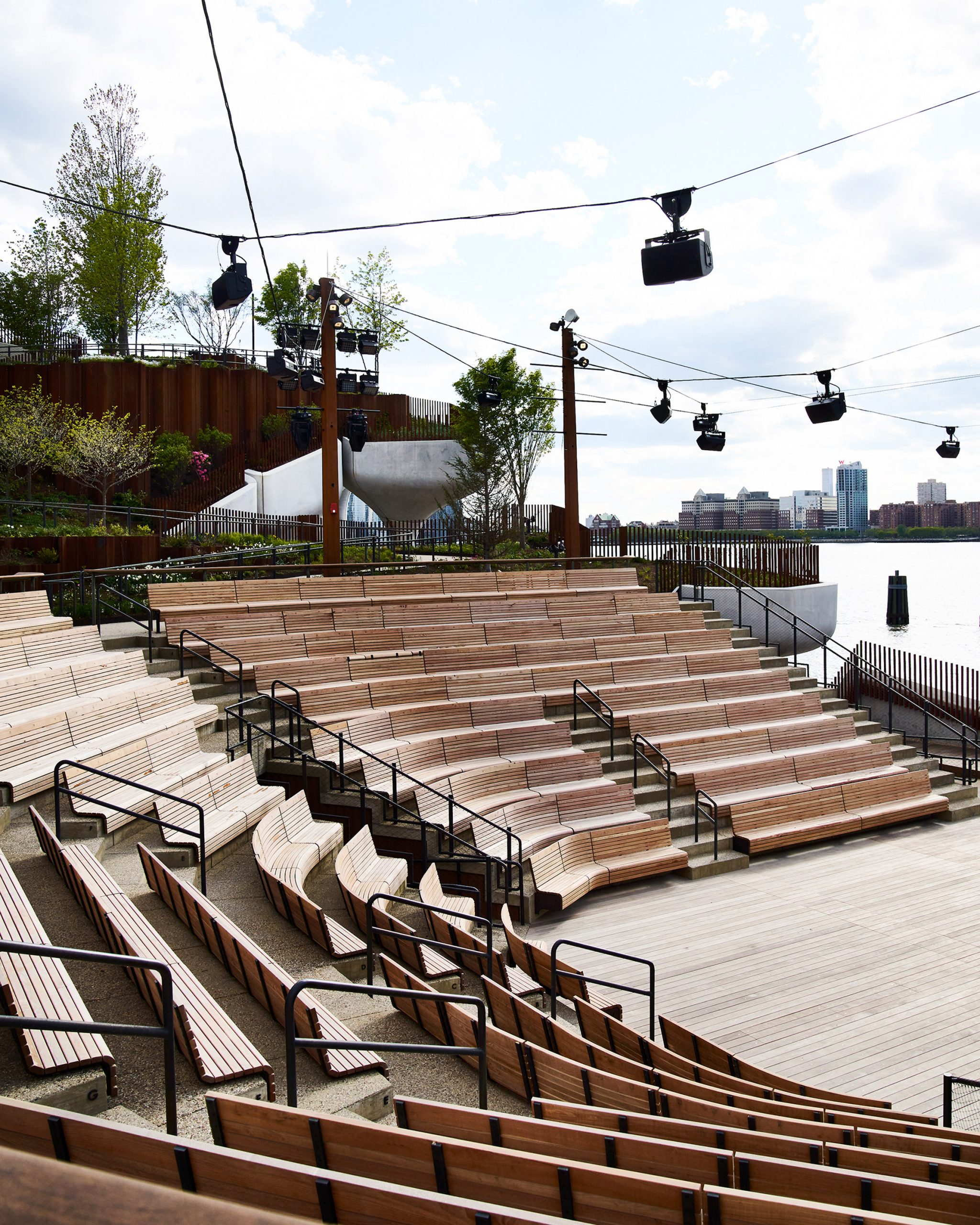 纽约河畔“蘑菇岛”公园即将开放-19