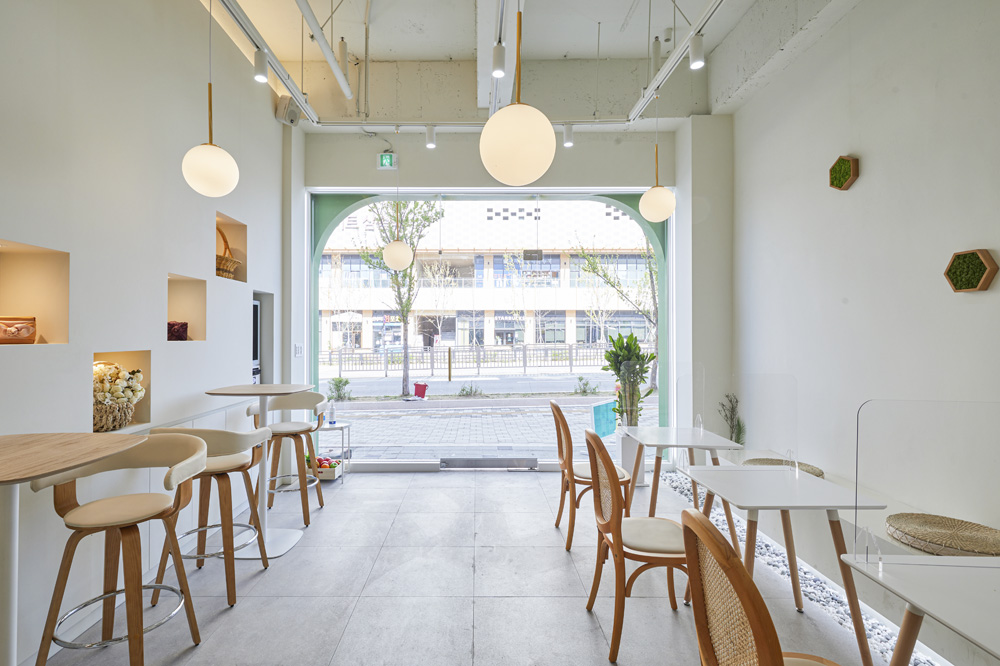 简约清新 19 平米果蔬店咖啡厅设计-5