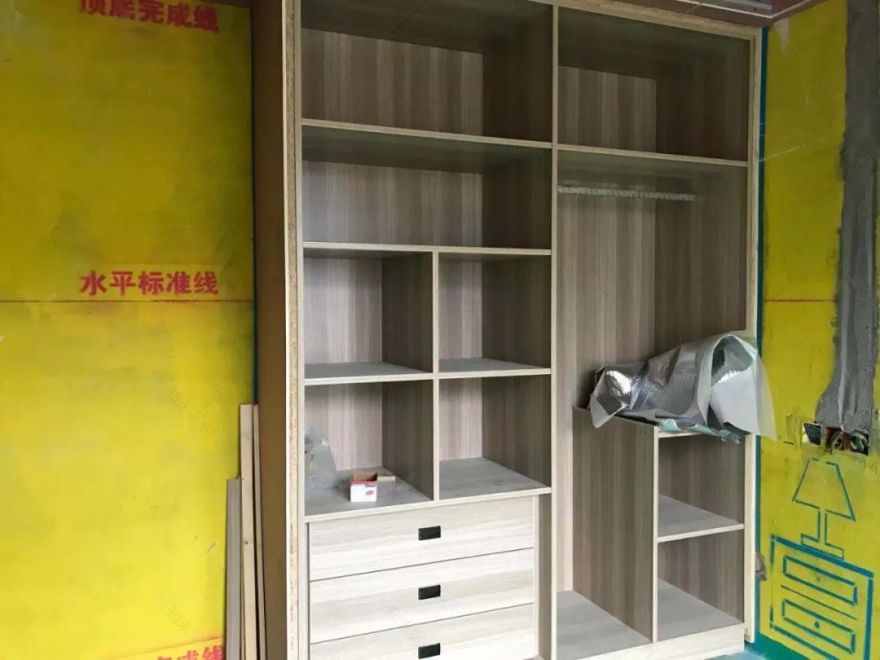 现代简约风格的艺术生活空间丨中国台州丨品东装饰-56