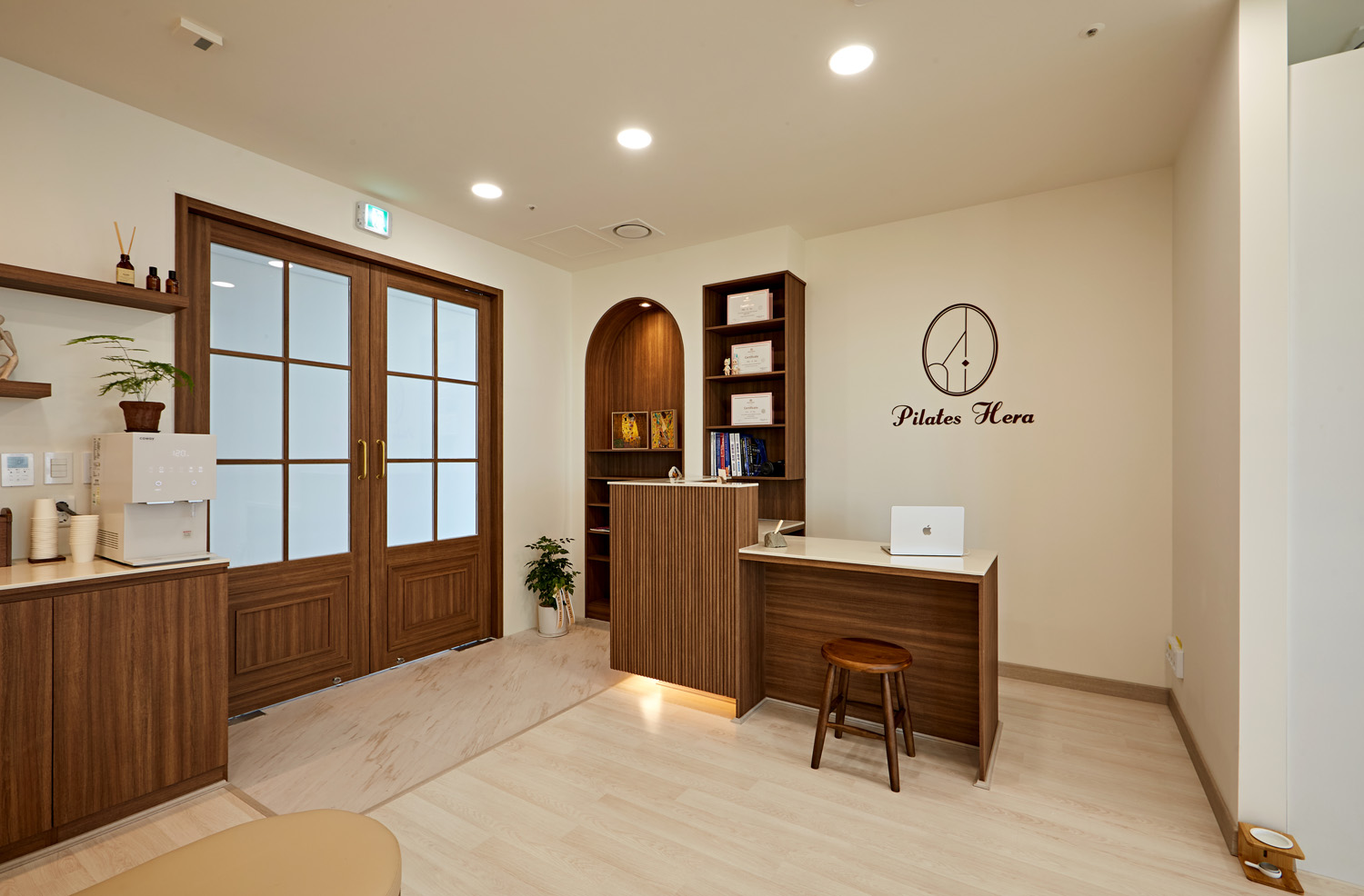 18 度温暖 | 白色与木质的和谐交融-7