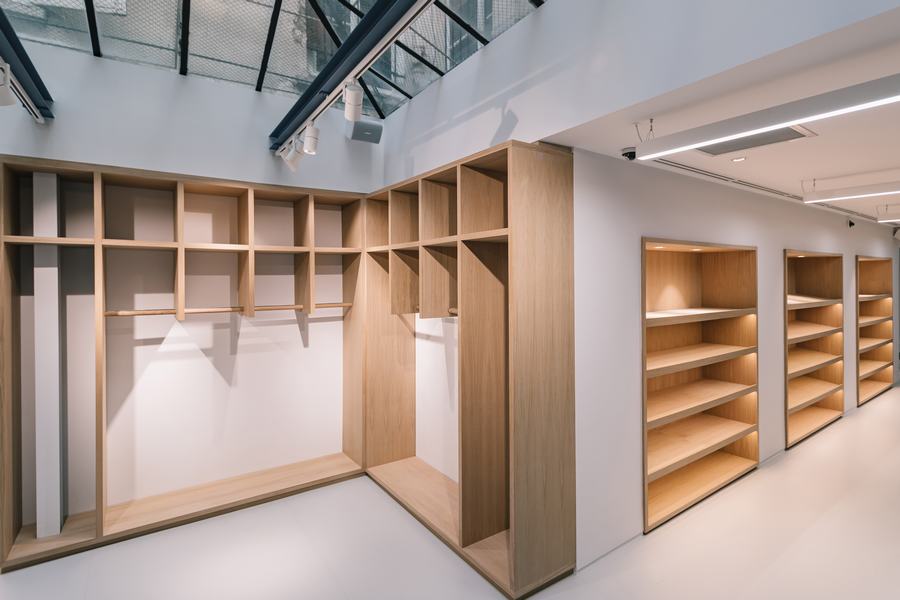 潮流品牌stussy（斯图西）最新巴黎店，坚持了品牌的身份，同时适应当地 - 米尚丽零售设计网 MISUNLY- 美好品牌店铺空间发现者-3