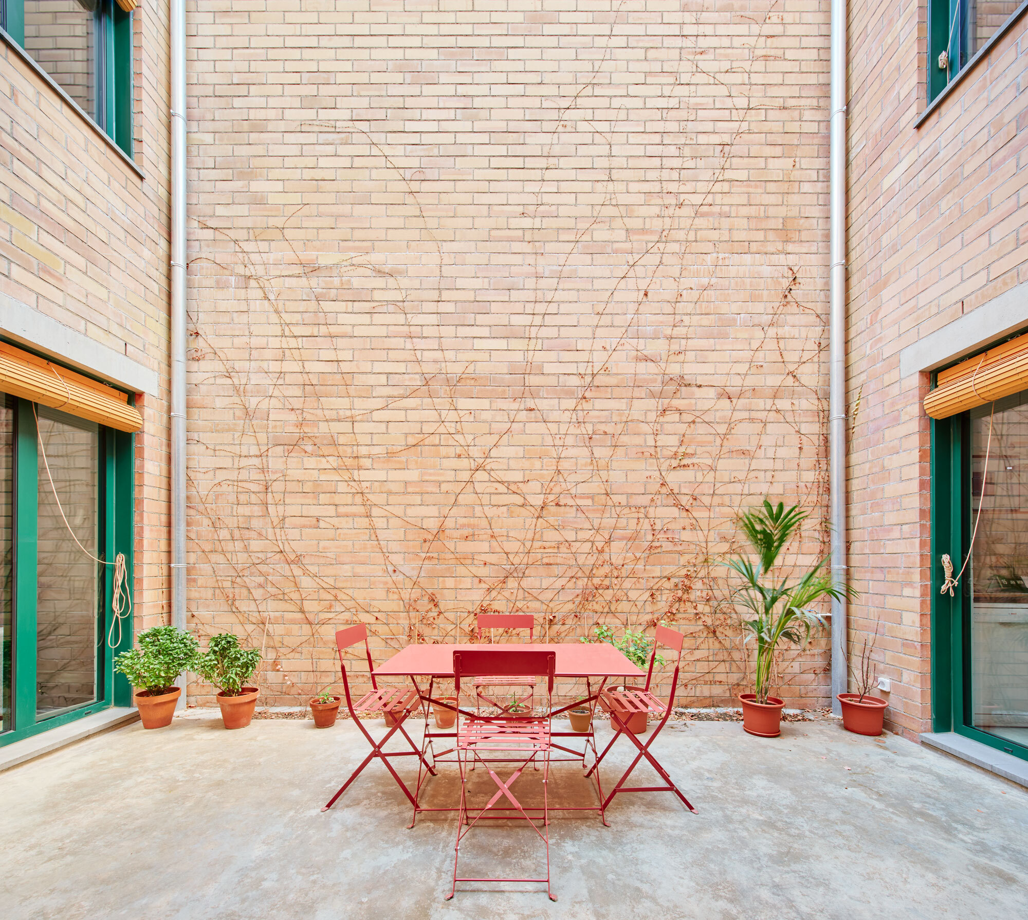 103RAV - New House Between Dividing Walls in Sabadell / Vallribera Arquitectes-32