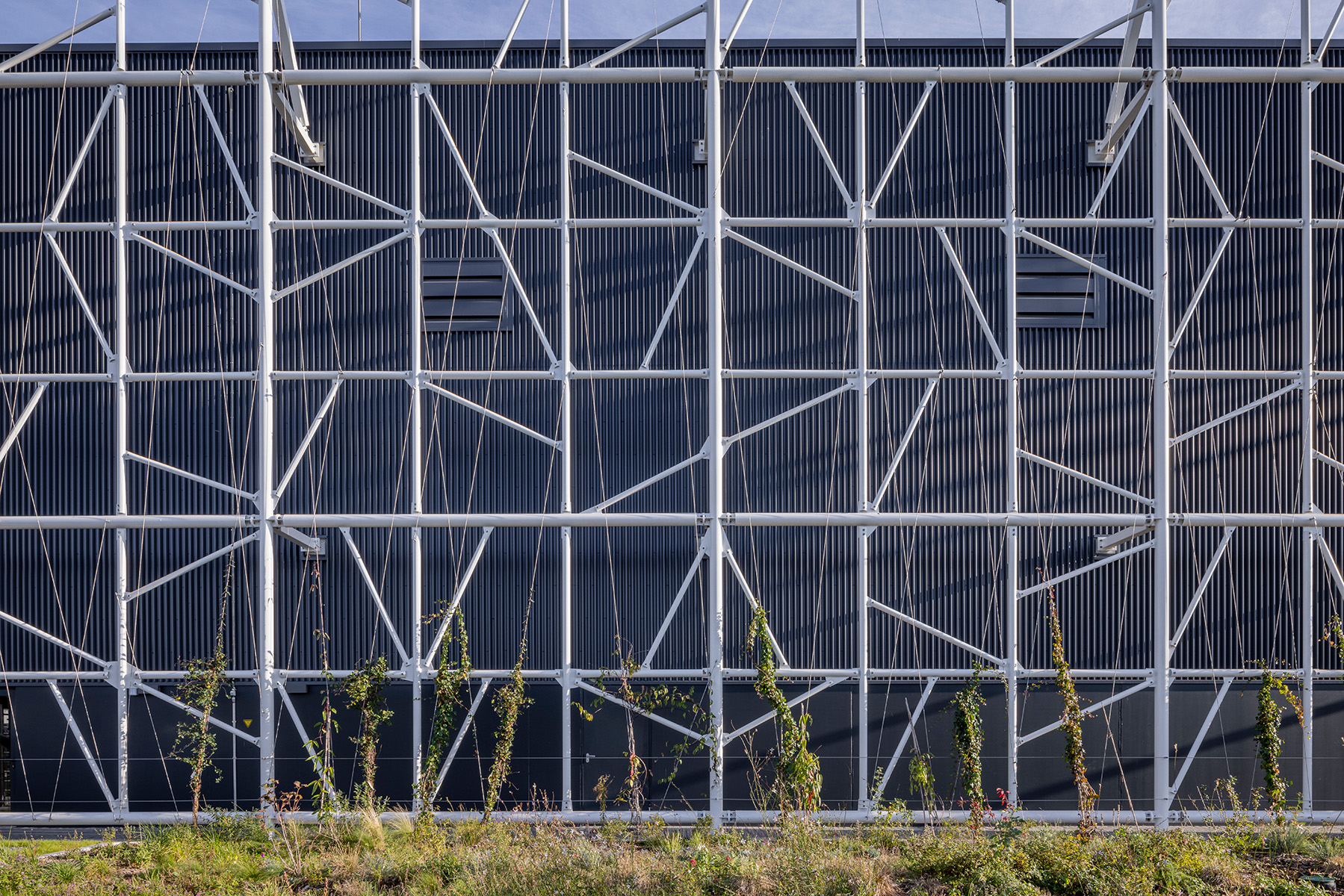 巴黎南特雷垃圾分拣中心改建,绿色环保与高效工作并重-8