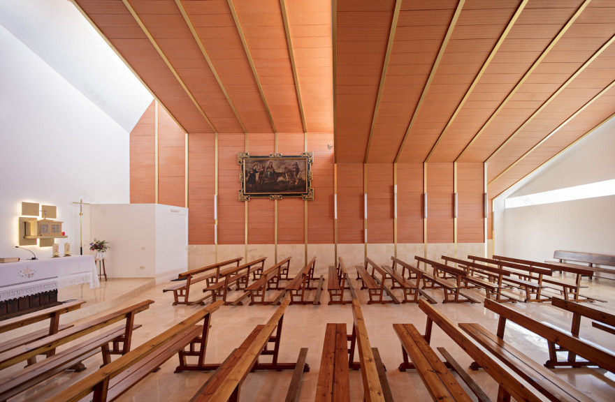 经济实用,融入历史与宗教的乡村教堂设计-27