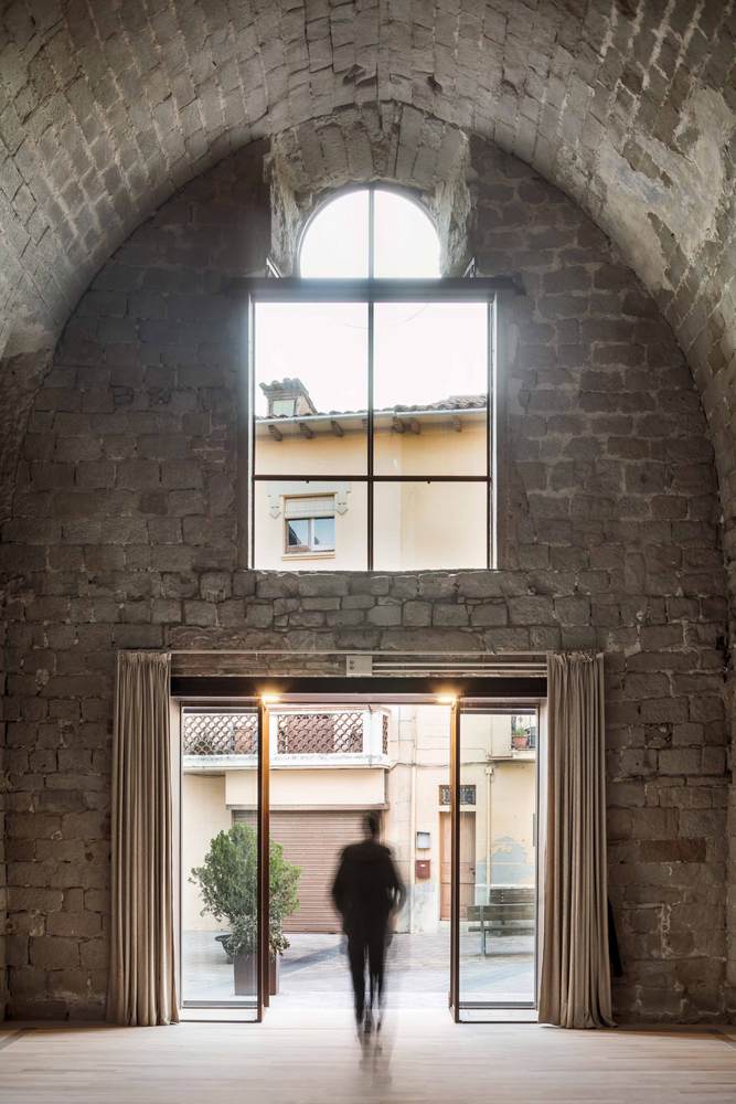 西班牙 Gironella Council 文化活动空间改造丨Carles Enrich Studio-31