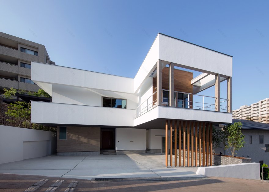 N10 House | 带观景露台的现代私人住宅-0