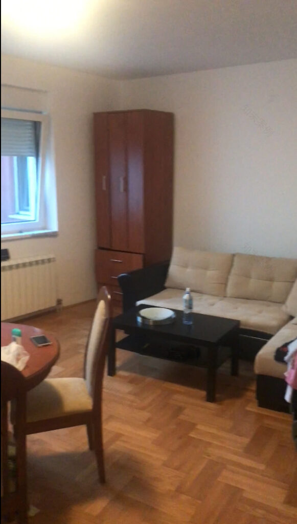 30平米公寓室内改造丨贝尔格莱德丨EnterijerNA-43