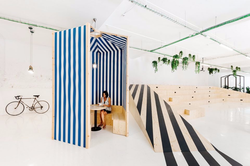 西班牙海滨特色风格的编程办公空间丨西班牙巴塞罗那丨Mariana de DelásMeta Studio-9