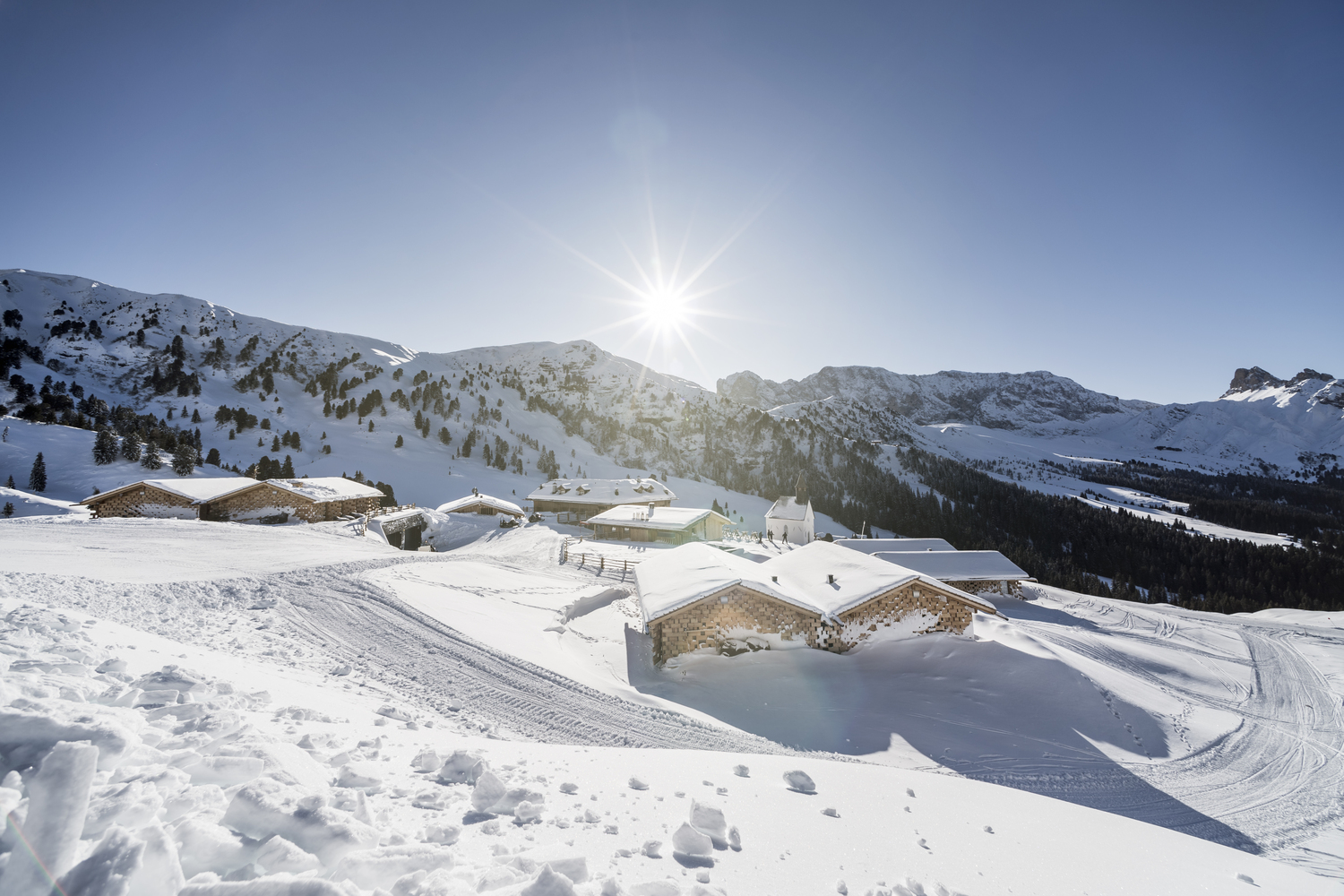 高山之上的酒店设计-41