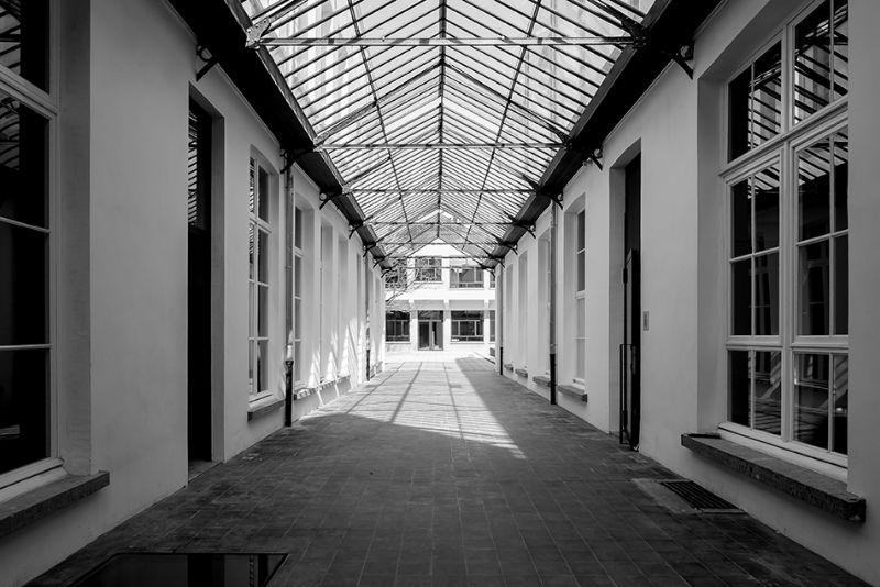 旧学校改造高端公寓及商业空间项目丨BelgiumAntwerpen丨FilipTackdesignoffice-10