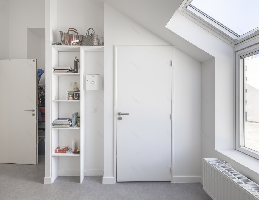 From Old Chapel to Thrift Shop and Social Housing / Tectône-39